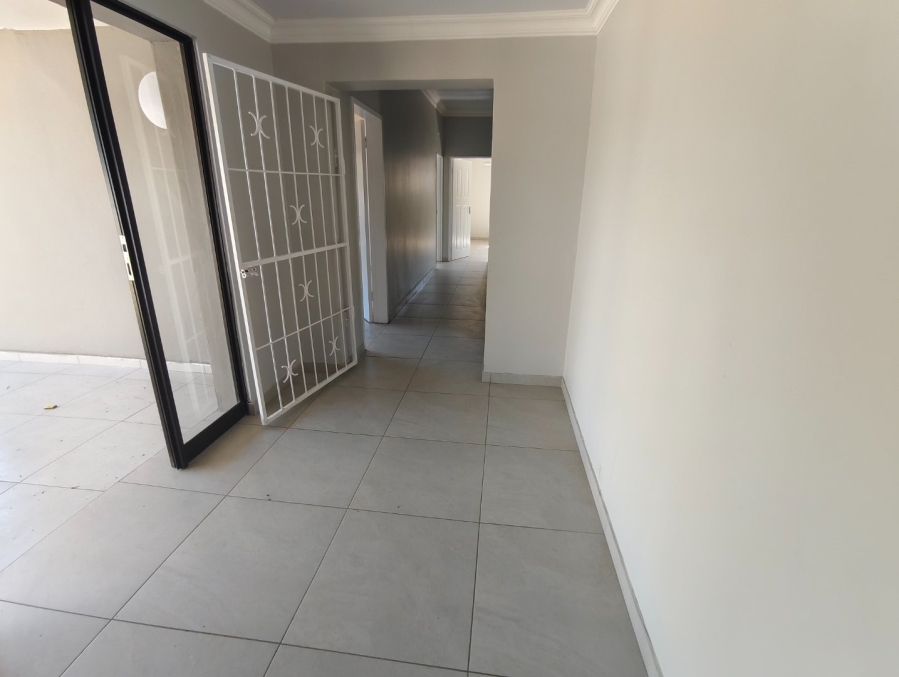 To Let 4 Bedroom Property for Rent in Bayswater Free State